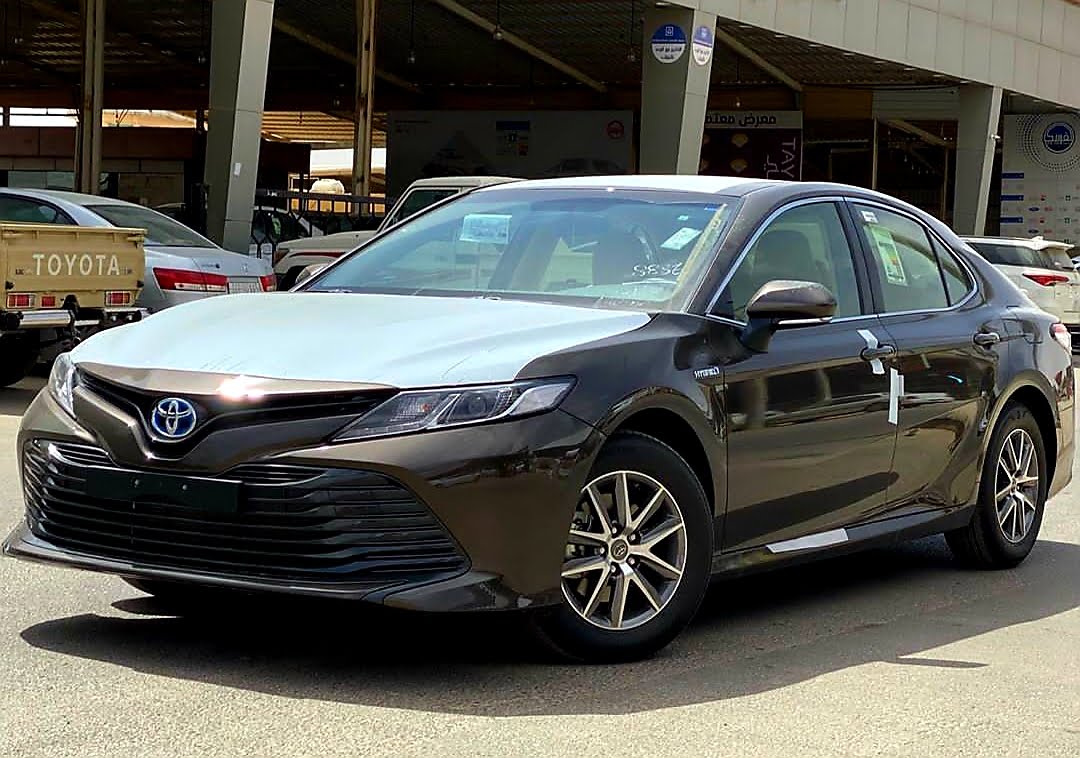 اسعار سيارات تويوتا كامري 2022 وجميع مواصفاتها ومميزات وعيوب toyota camry