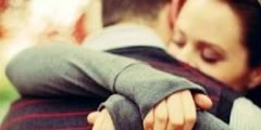 تأثير الحضن على الرجل وأنواع الأحضان التي يحبها الرجال