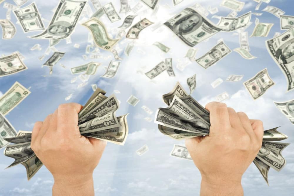 تفسير حلم رؤية المال في المنام لابن سيرين