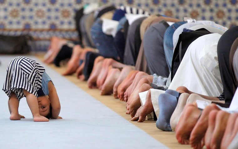 فضائل الصلاة في الدنيا والآخرة