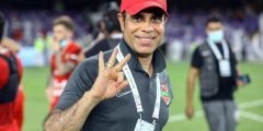 من هو اكثر مدرب عربي حصل على بطولات في في 2021