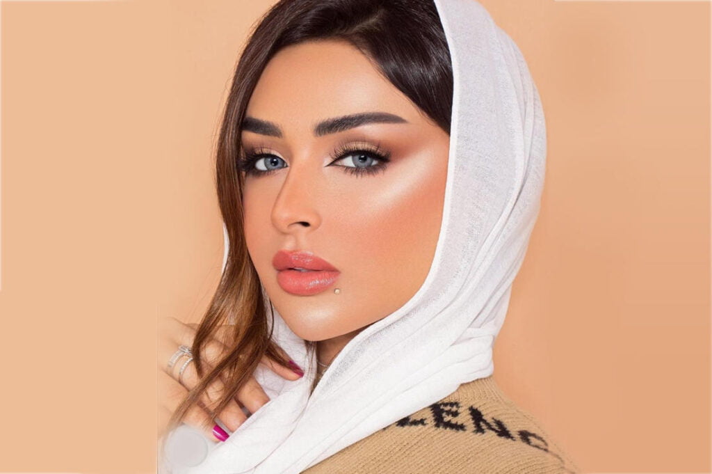 من هي أمل الأنصاري ويكيبيديا