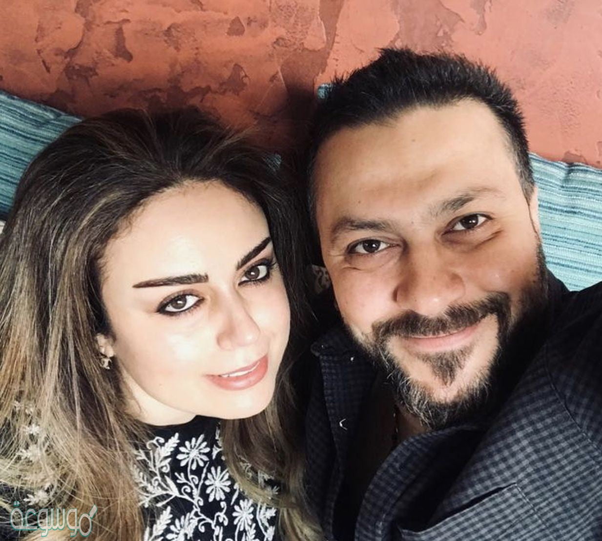 من هي زوجة وائل شرف الحقيقة