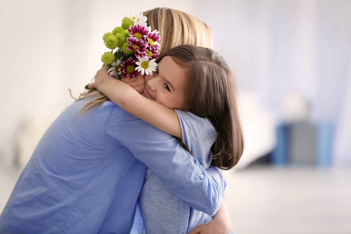 أجمل حكم عن الام أجمل العبارات وأبيات الشعر عن الأم