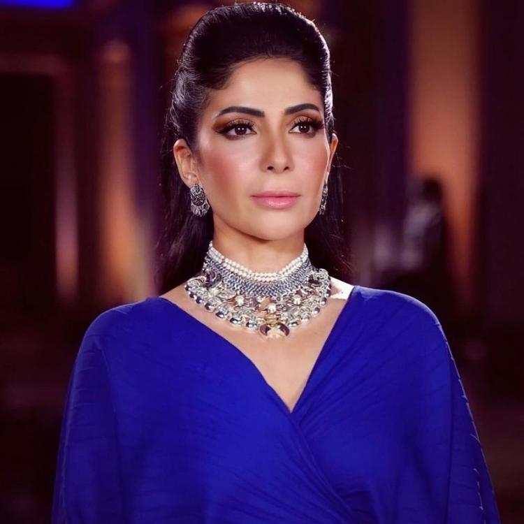 تفاصيل توقف مسلسل منى زكي في موسم رمضان 2022