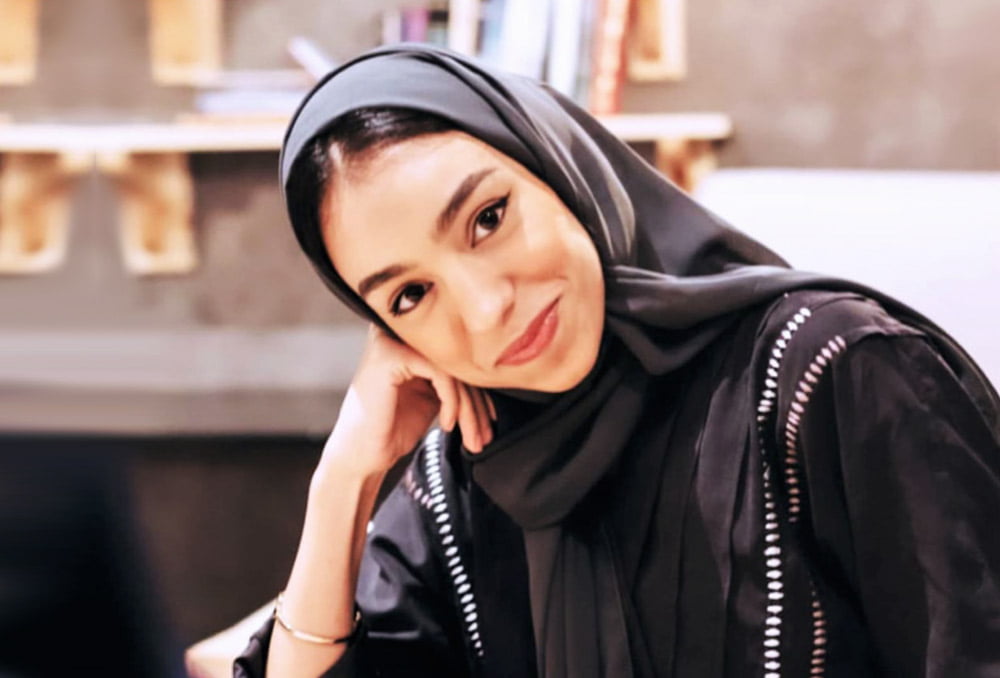 زينة عماد من وين