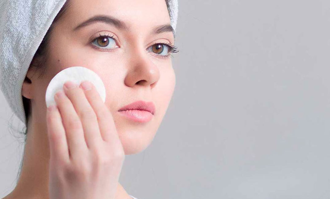 طرق إخفاء عيوب الوجه بدون إستخدام المكياج