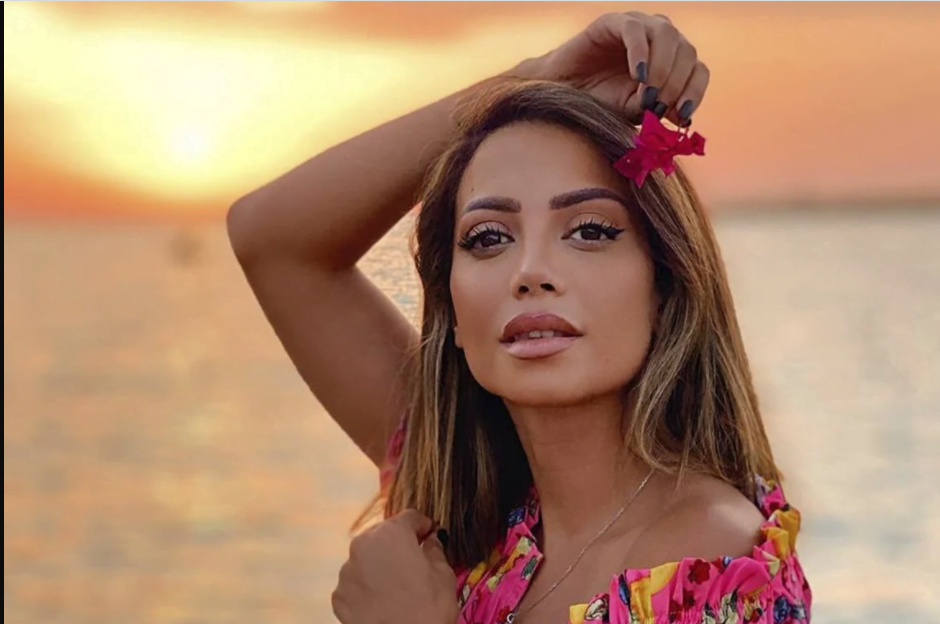 كم عمر بيان لنجاوي