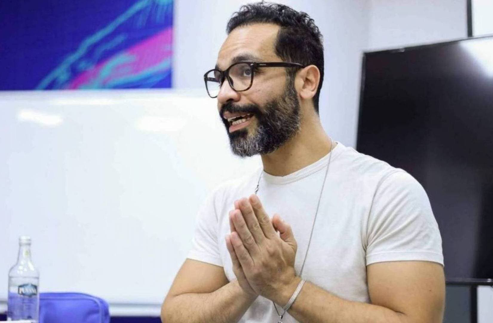 من هي زوجة الفنان شادي خلف أية الأبنودي