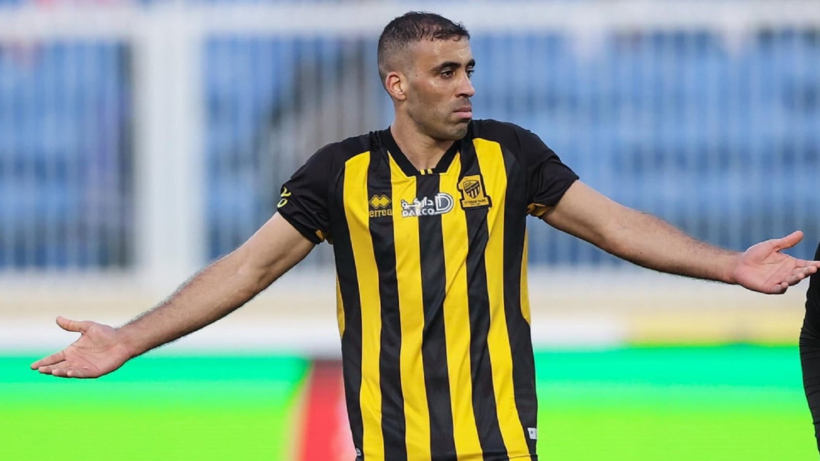 ما سبب ايقاف حمدالله