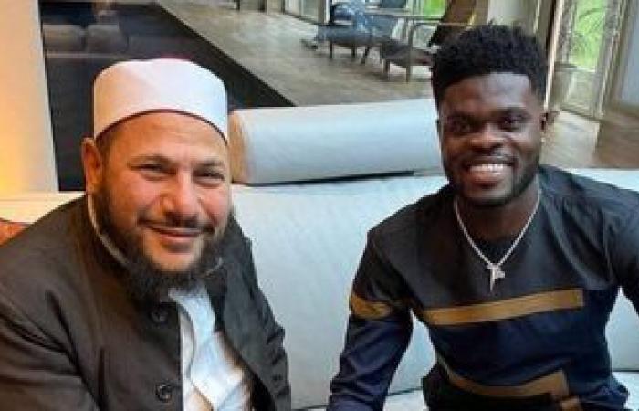 ما هي ديانة توماس بارتي