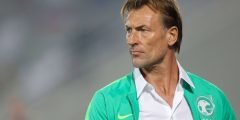 من هو هيرفي مدرب منتخب السعودية