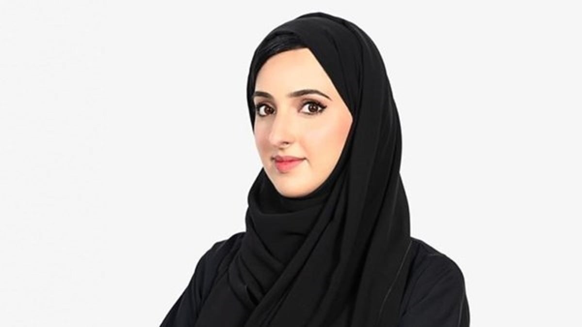 من هي اول اماراتية تحصل على درجة الدكتوراه في الذكاء الاصطناعي