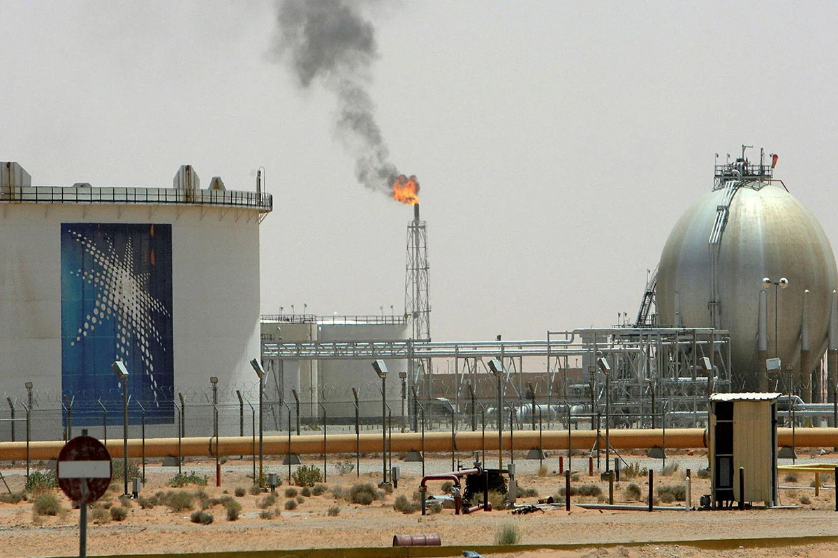 ما هو اول بئر نفط اكتشف في السعوديه