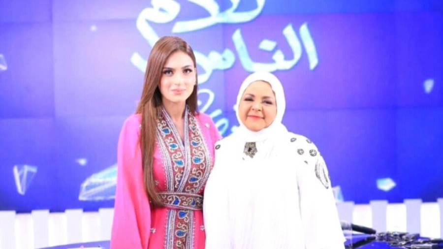 حنان ماضي تكشف سبب ارتدائها الحجاب وحقيقة اعتزالها