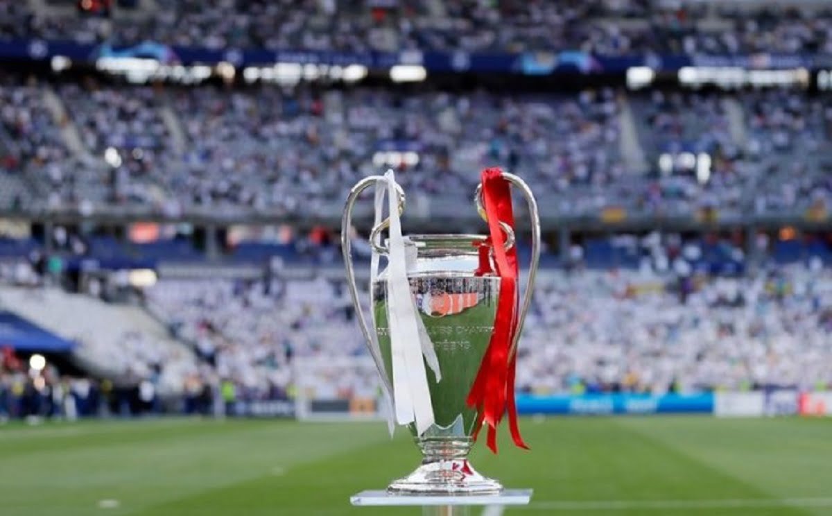 أسباب تأخير مباراة دوري أبطال أوروبا 30دقيقة