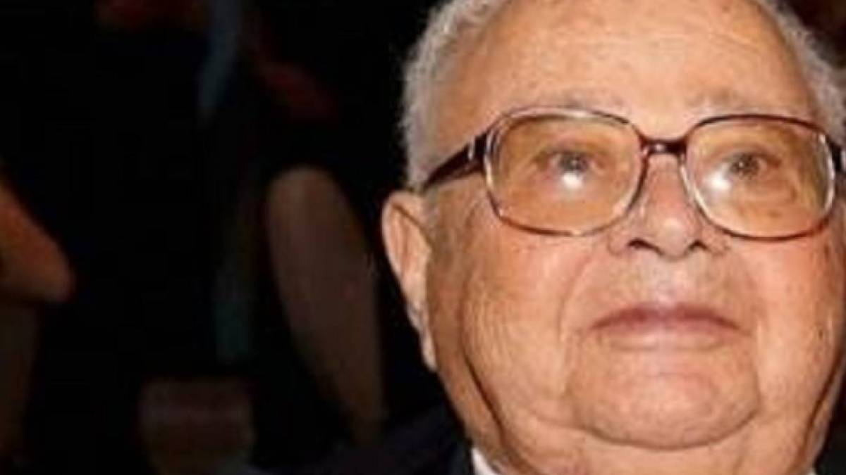 سبب وفاة فايز صاروفيم الملياردير الامريكي