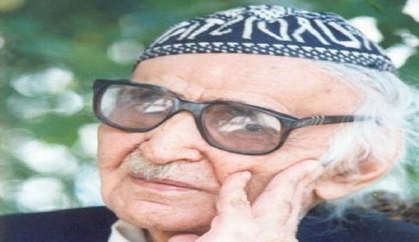 من هو شاعر العرب الاكبر