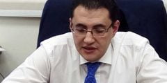من هو خالد مجاهد ويكيبيديا