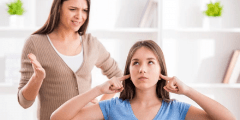 كيف اتعامل مع ابنتي العنيدة