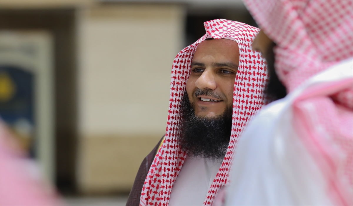 من هو الشيخ خالد المهنا السيرة الذاتية