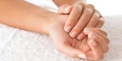 وصفات طبيعية لتبيض الاظافر الصفراء