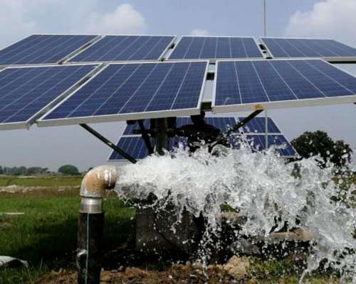 كيف تعمل الطاقة الشمسية لتسخين الماء